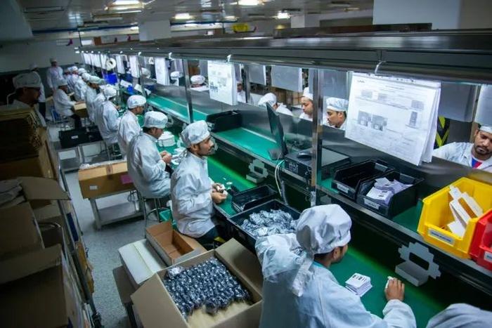 諾伊達電子工廠見聞 流水線上的通訊設備組裝與市場銷售解析